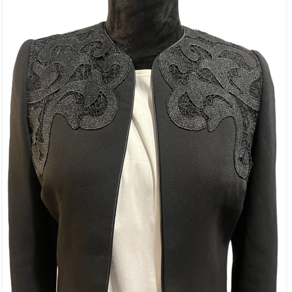 EUC Reiss Black Embroidered Arie Lace Panel Jacket- size 4 - Picture 3 of 10